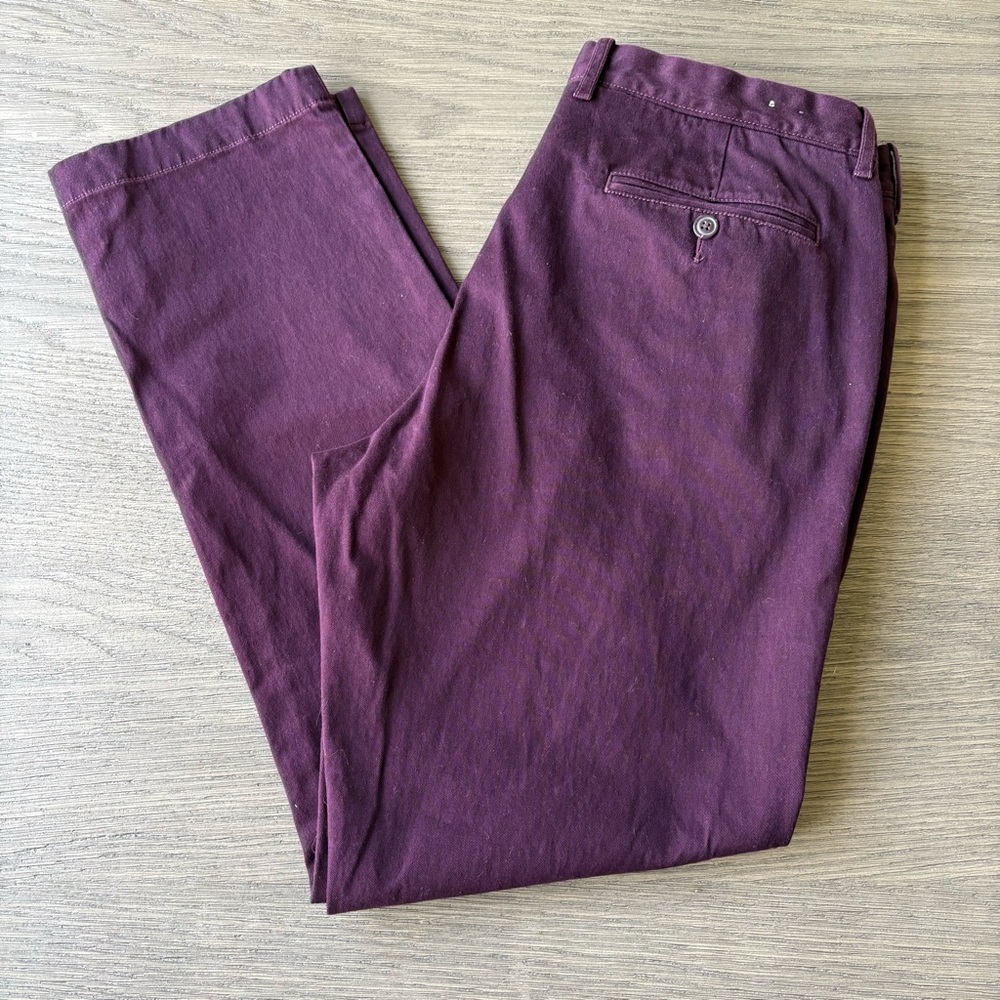 J. Crew Men's Straight Fit Stretch Chino| Aubergine | Size 34x32| Like New